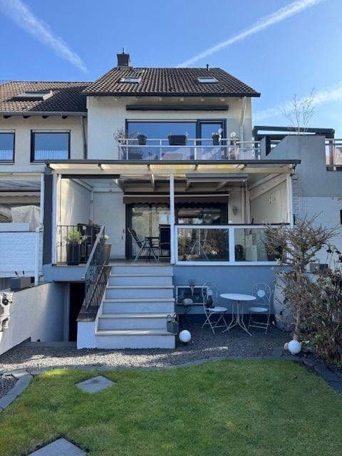 Predaj bytu 3-izbový 120 m², Essen, Severné Porýnie - Westfálsko Predaj bytu 3-izbový 120 m², Essen, Severné Porýnie - Westfálsko