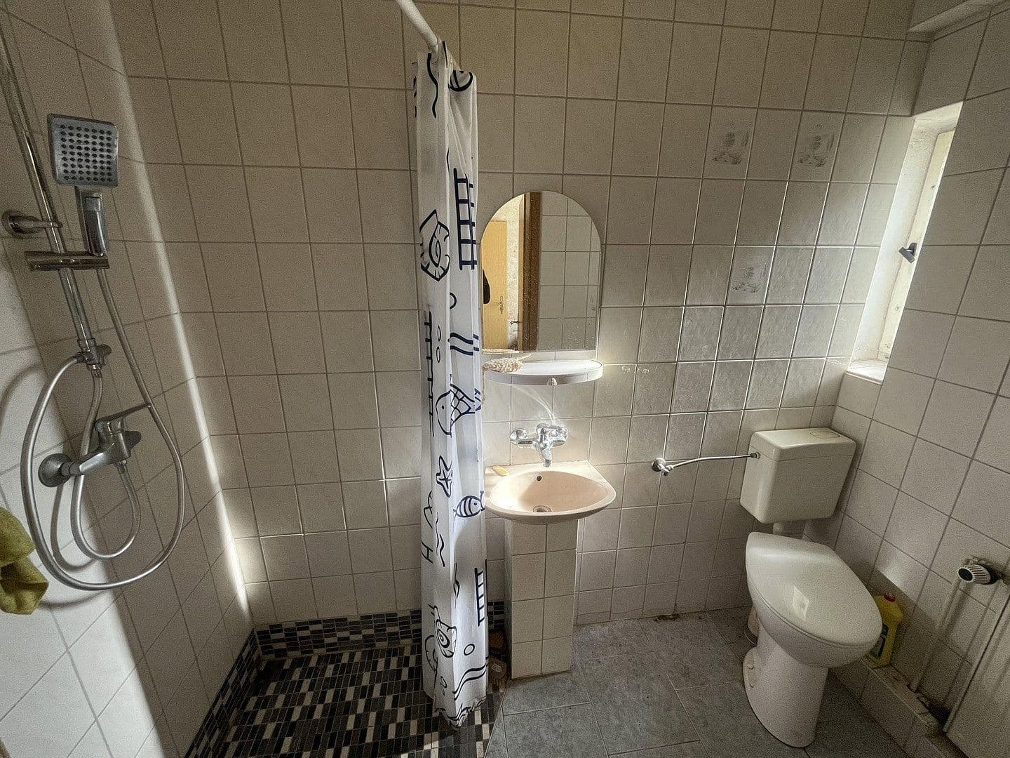 Predaj domu 140 m², pozemek 5.000 m², Dolgeliner Str 18, Alt Tucheband, Brandenbursko Predaj domu 140 m², pozemek 5.000 m², Dolgeliner Str 18, Alt Tucheband, Brandenbursko