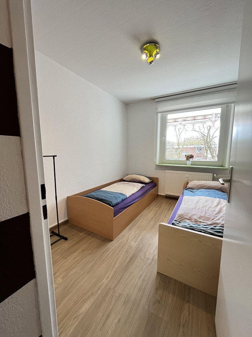 Prenájom bytu 4-izbový 88 m², Große Pranke, Hannover, Dolné Sasko Prenájom bytu 4-izbový 88 m², Große Pranke, Hannover, Dolné Sasko