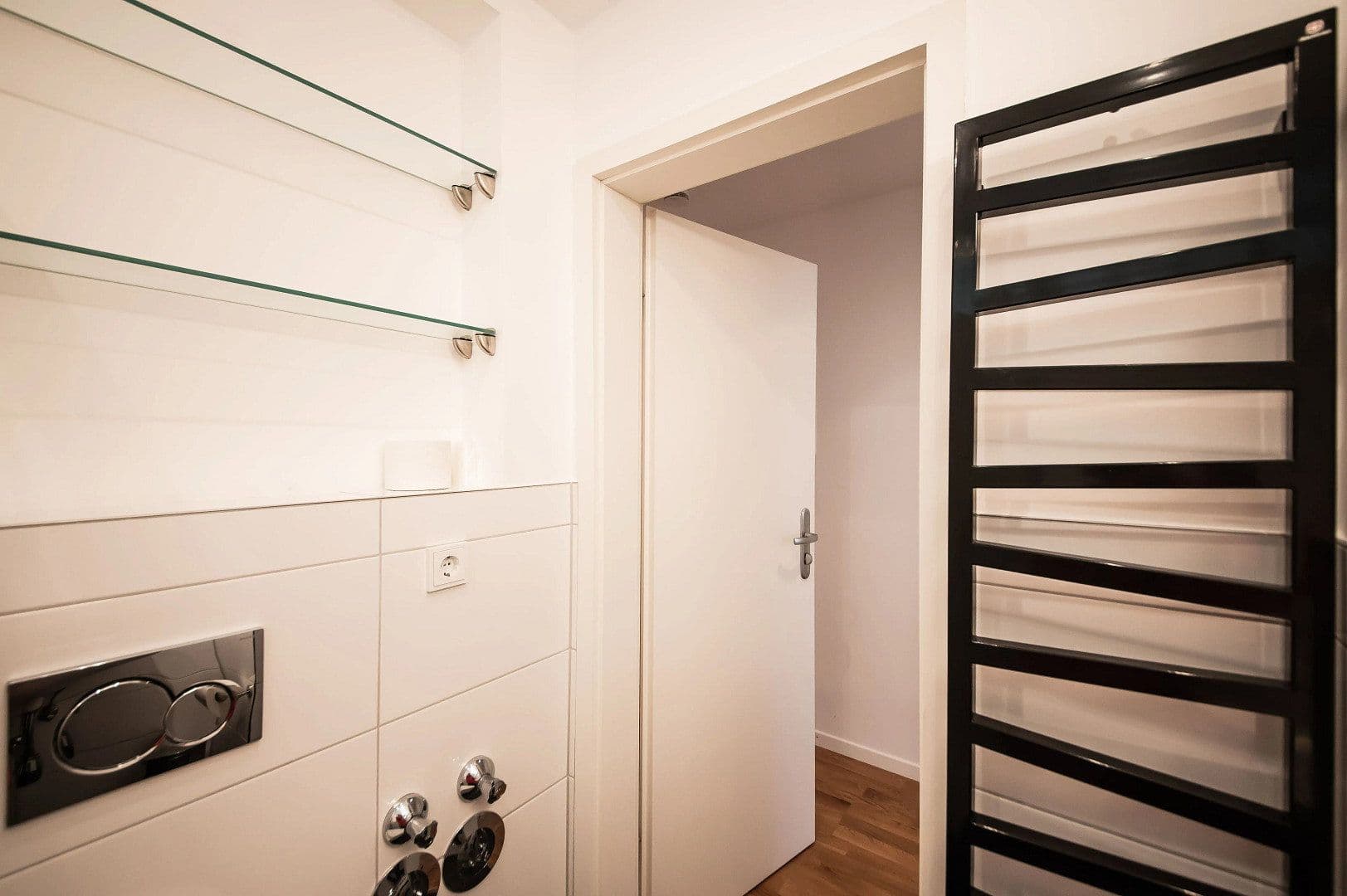 Prenájom bytu 1-izbový 32 m², Sommerstr. 33, München, Bavorsko Prenájom bytu 1-izbový 32 m², Sommerstr. 33, München, Bavorsko