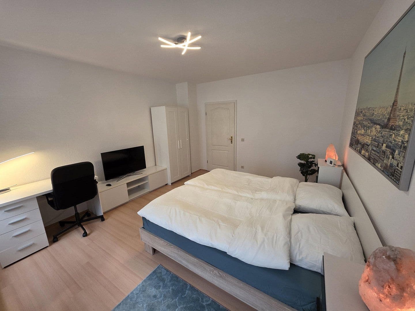 Prenájom bytu 2-izbový 64 m², Helmholtzstraße, Leipzig-Plagwitz/Lindenau, Sasko Prenájom bytu 2-izbový 64 m², Helmholtzstraße, Leipzig-Plagwitz/Lindenau, Sasko