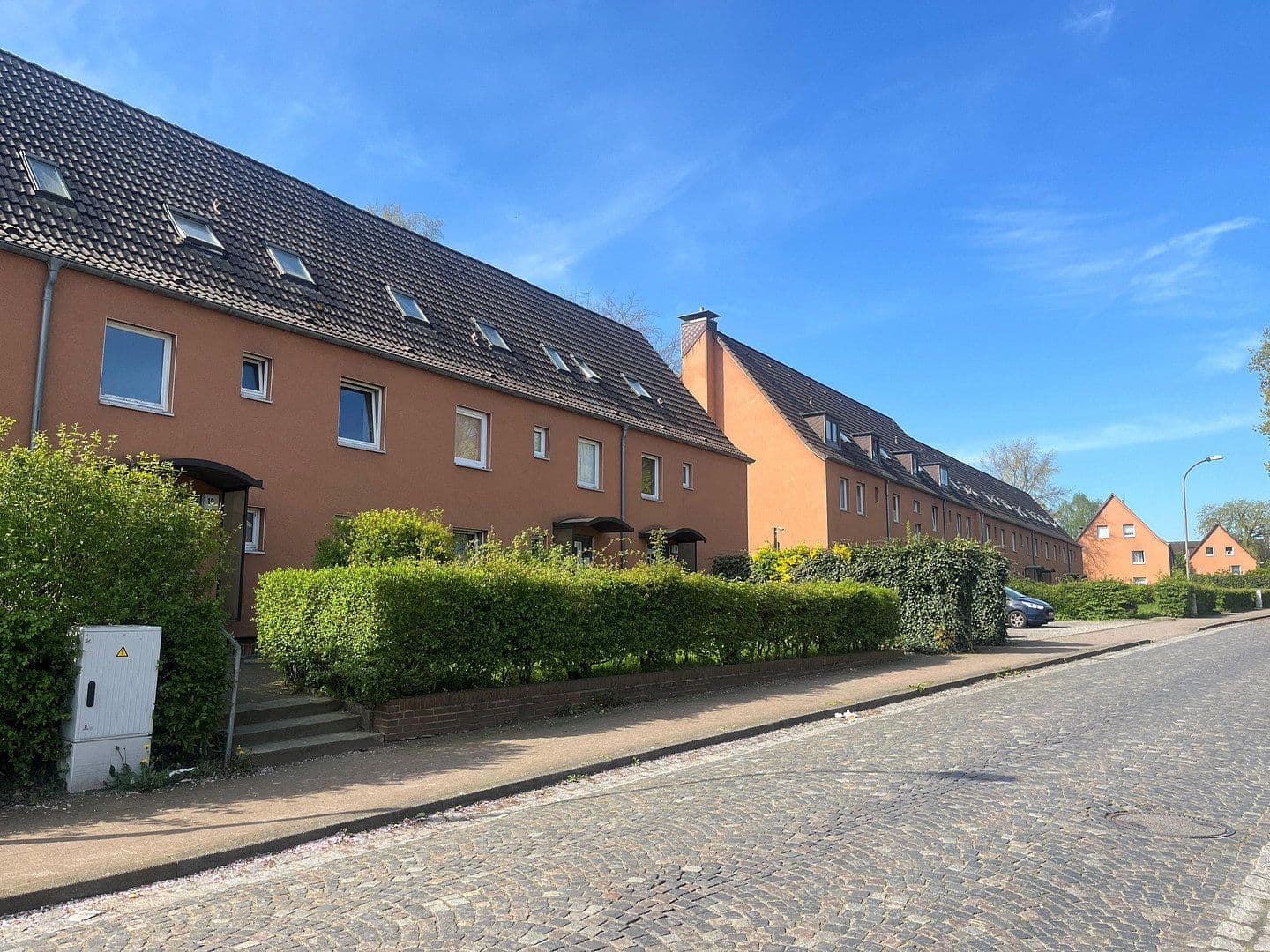 Predaj domu 512 m², pozemek 1.800 m², Königsberger Str. 3d-3h, Kellinghusen, Šlezvicko-Holštajnsko Predaj domu 512 m², pozemek 1.800 m², Königsberger Str. 3d-3h, Kellinghusen, Šlezvicko-Holštajnsko