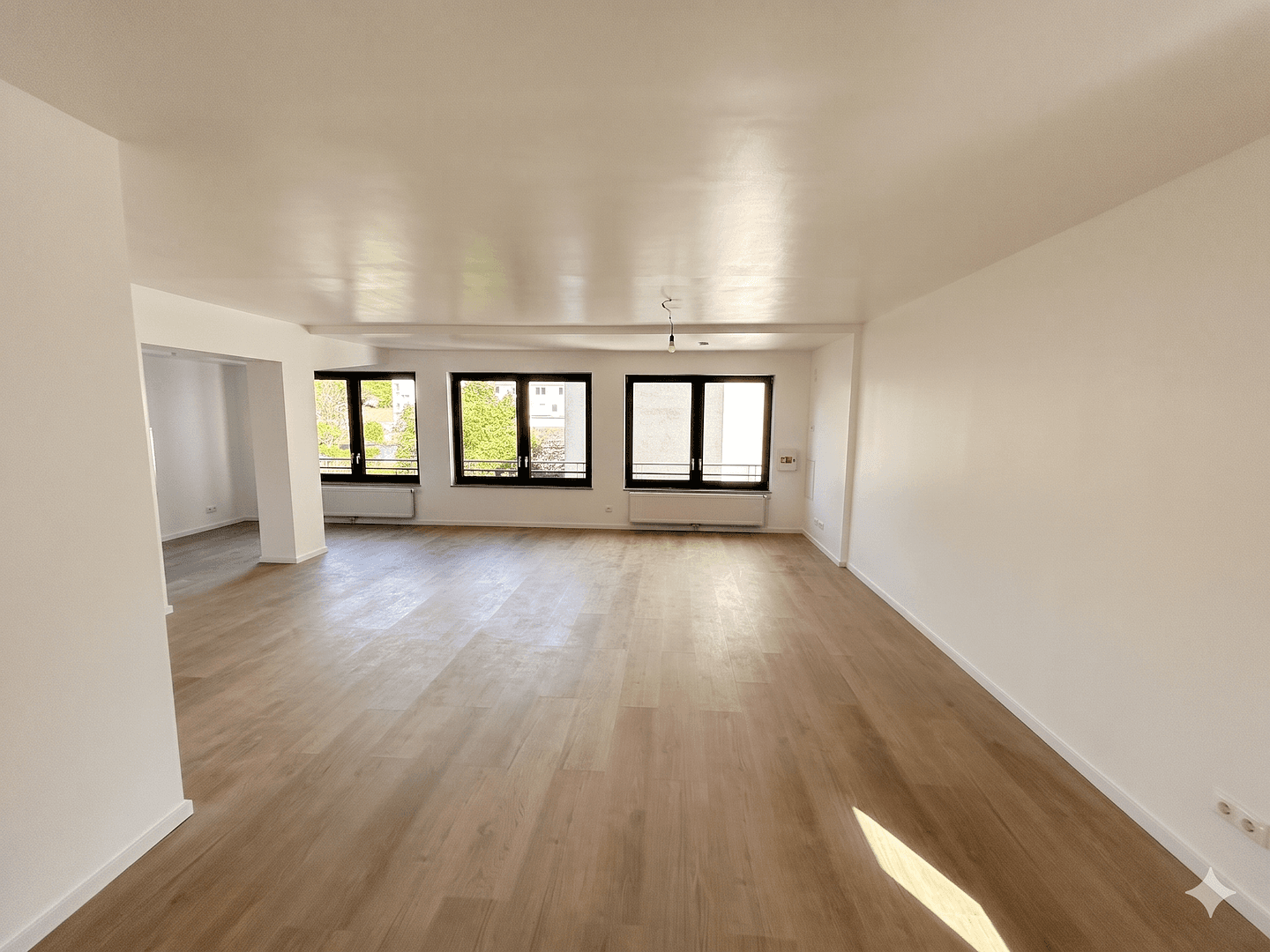 Prenájom bytu 1-izbový 45 m², Schillerstr., Mülheim a. d. Ruhr, Severné Porýnie - Westfálsko Prenájom bytu 1-izbový 45 m², Schillerstr., Mülheim a. d. Ruhr, Severné Porýnie - Westfálsko