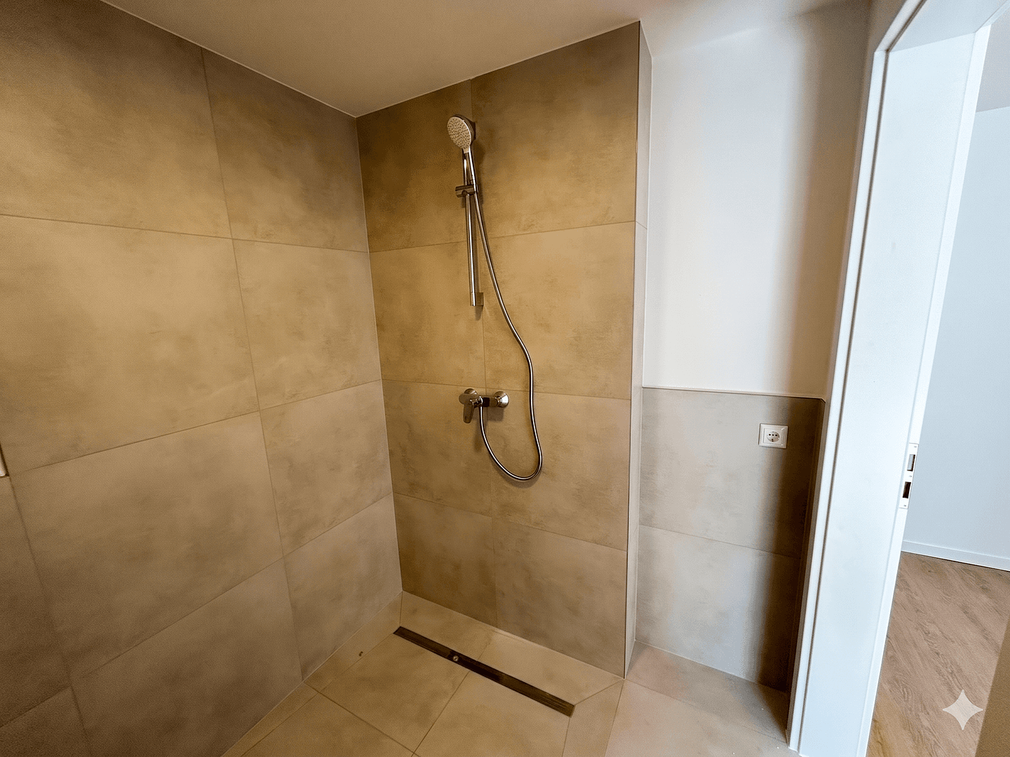 Prenájom bytu 1-izbový 45 m², Schillerstr., Mülheim a. d. Ruhr, Severné Porýnie - Westfálsko Prenájom bytu 1-izbový 45 m², Schillerstr., Mülheim a. d. Ruhr, Severné Porýnie - Westfálsko