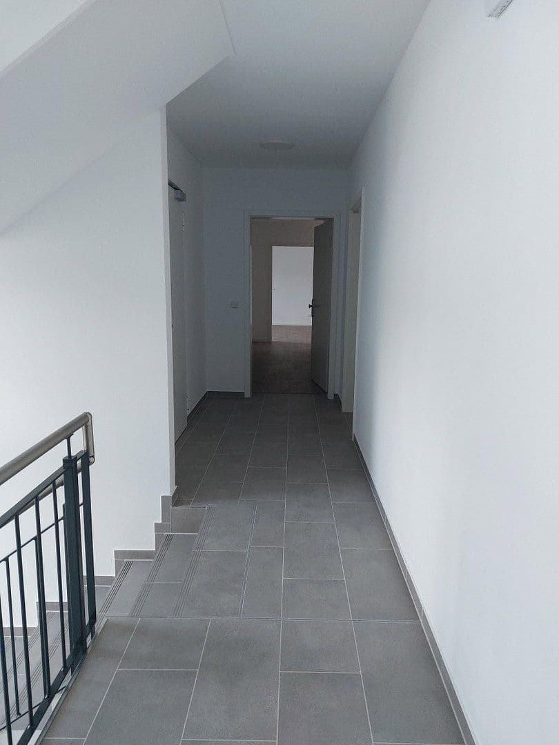 Prenájom bytu 2-izbový 79 m², Hamburger Allee 51b, Haus C, Nauen, Brandenbursko Prenájom bytu 2-izbový 79 m², Hamburger Allee 51b, Haus C, Nauen, Brandenbursko