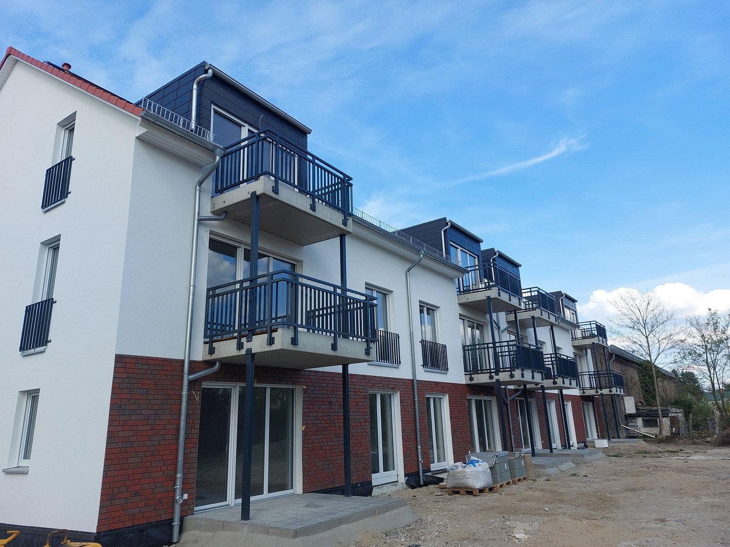 Prenájom bytu 2-izbový 79 m², Hamburger Allee 51b, Haus C, Nauen, Brandenbursko Prenájom bytu 2-izbový 79 m², Hamburger Allee 51b, Haus C, Nauen, Brandenbursko