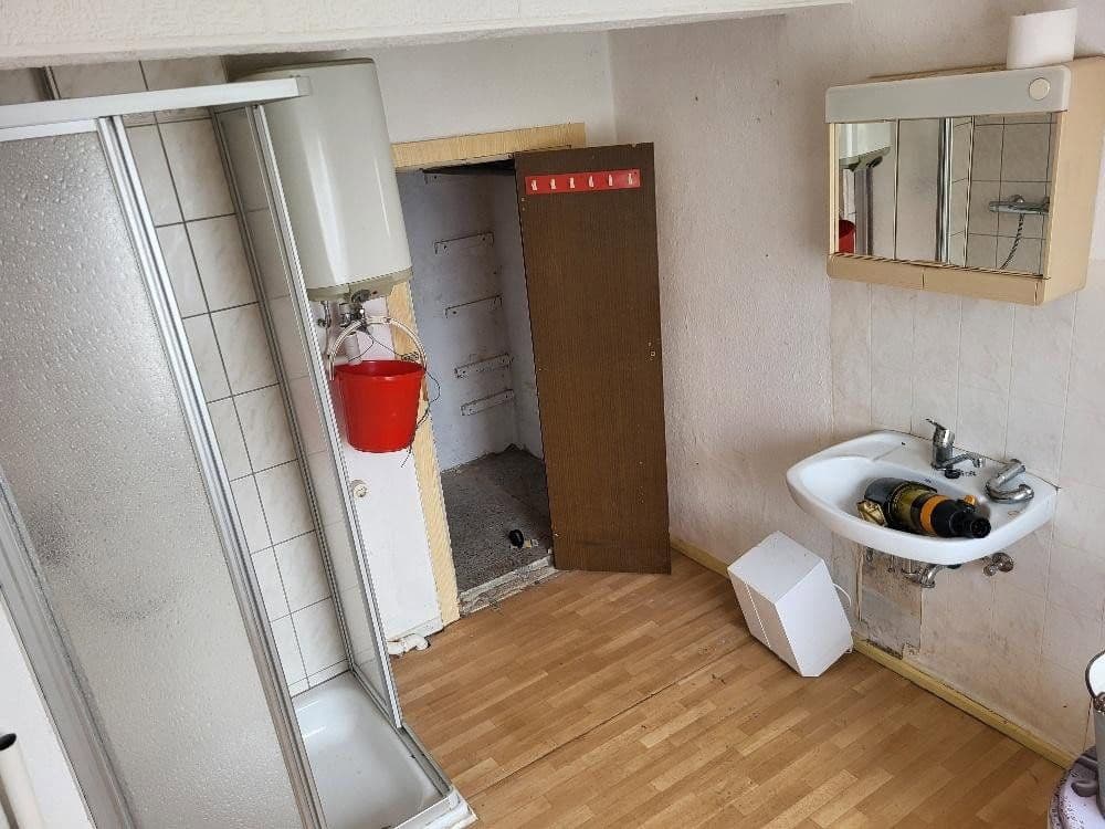 Predaj domu 90 m², pozemek 160 m², Berggasse 14, Lengenfeld, Sasko Predaj domu 90 m², pozemek 160 m², Berggasse 14, Lengenfeld, Sasko