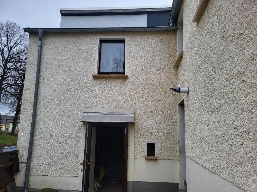 Predaj domu 90 m², pozemek 160 m², Berggasse 14, Lengenfeld, Sasko Predaj domu 90 m², pozemek 160 m², Berggasse 14, Lengenfeld, Sasko