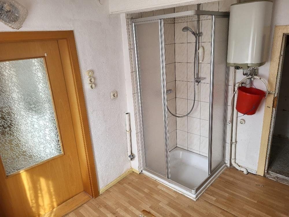 Predaj domu 90 m², pozemek 160 m², Berggasse 14, Lengenfeld, Sasko Predaj domu 90 m², pozemek 160 m², Berggasse 14, Lengenfeld, Sasko
