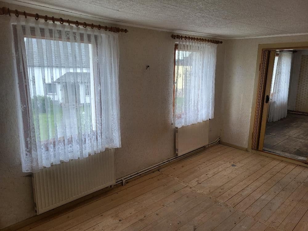 Predaj domu 90 m², pozemek 160 m², Berggasse 14, Lengenfeld, Sasko Predaj domu 90 m², pozemek 160 m², Berggasse 14, Lengenfeld, Sasko