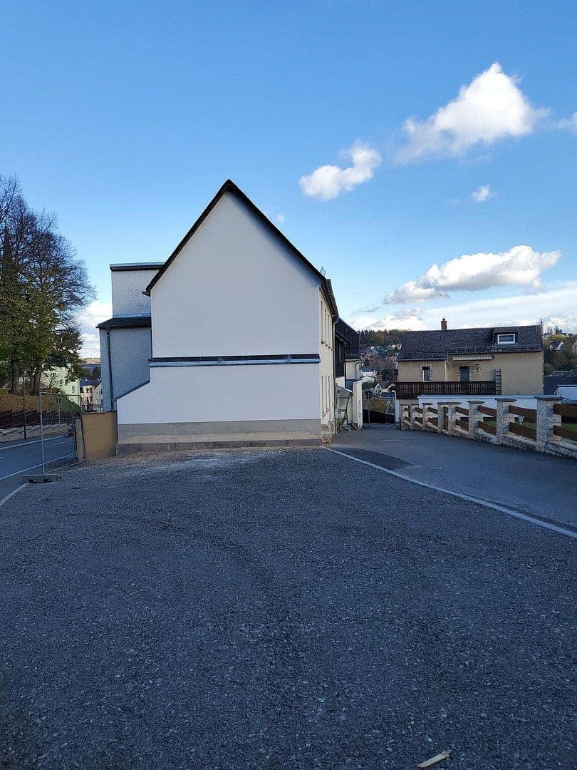 Predaj domu 90 m², pozemek 160 m², Berggasse 14, Lengenfeld, Sasko Predaj domu 90 m², pozemek 160 m², Berggasse 14, Lengenfeld, Sasko