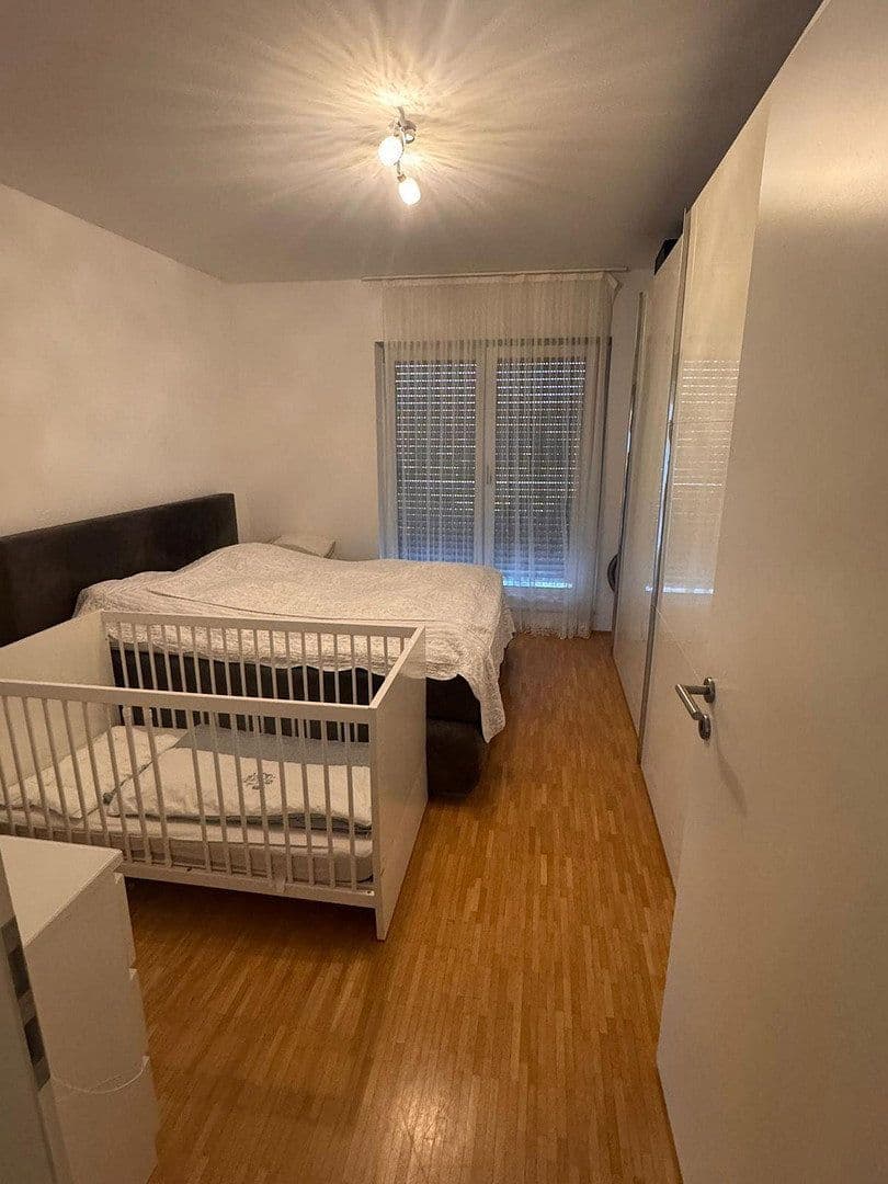 Prenájom bytu 3-izbový 88 m², Köln, Severné Porýnie - Westfálsko Prenájom bytu 3-izbový 88 m², Köln, Severné Porýnie - Westfálsko