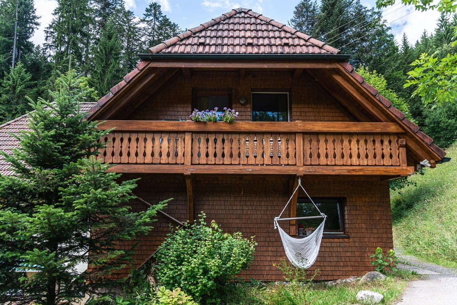 Predaj domu 311 m², pozemek 15.601 m², Breitnau, Bádensko-Wurttembersko Predaj domu 311 m², pozemek 15.601 m², Breitnau, Bádensko-Wurttembersko