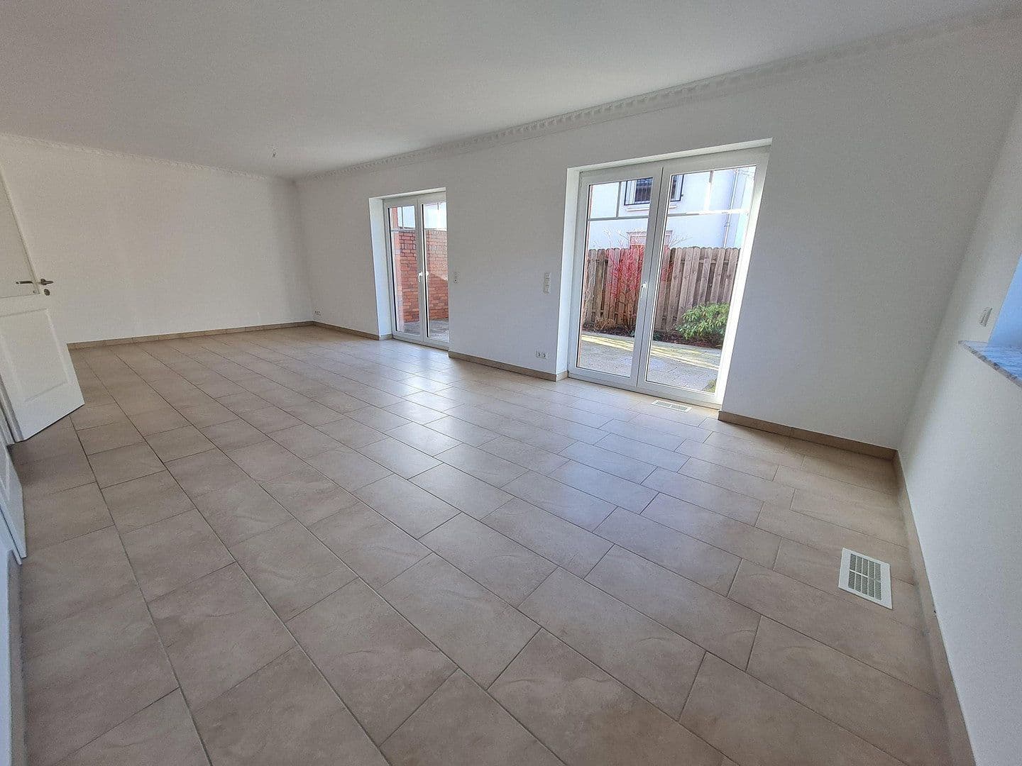Predaj domu 151 m², pozemek 317 m², Frahmredder 85C, Hamburg, Hamburg Predaj domu 151 m², pozemek 317 m², Frahmredder 85C, Hamburg, Hamburg