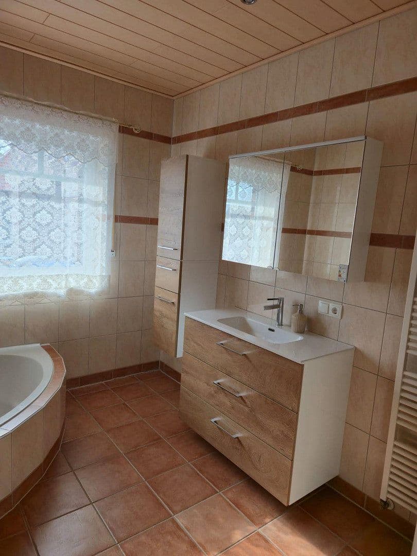 Predaj domu 219 m², pozemek 750 m², Kirchlinteln, Dolné Sasko Predaj domu 219 m², pozemek 750 m², Kirchlinteln, Dolné Sasko