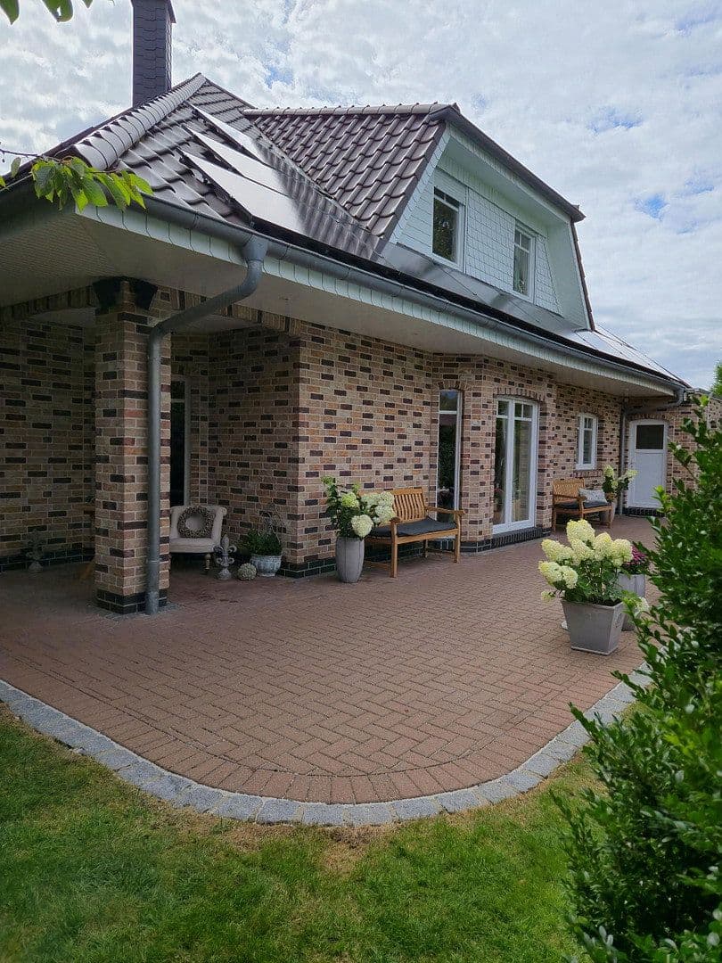 Predaj domu 219 m², pozemek 750 m², Kirchlinteln, Dolné Sasko Predaj domu 219 m², pozemek 750 m², Kirchlinteln, Dolné Sasko