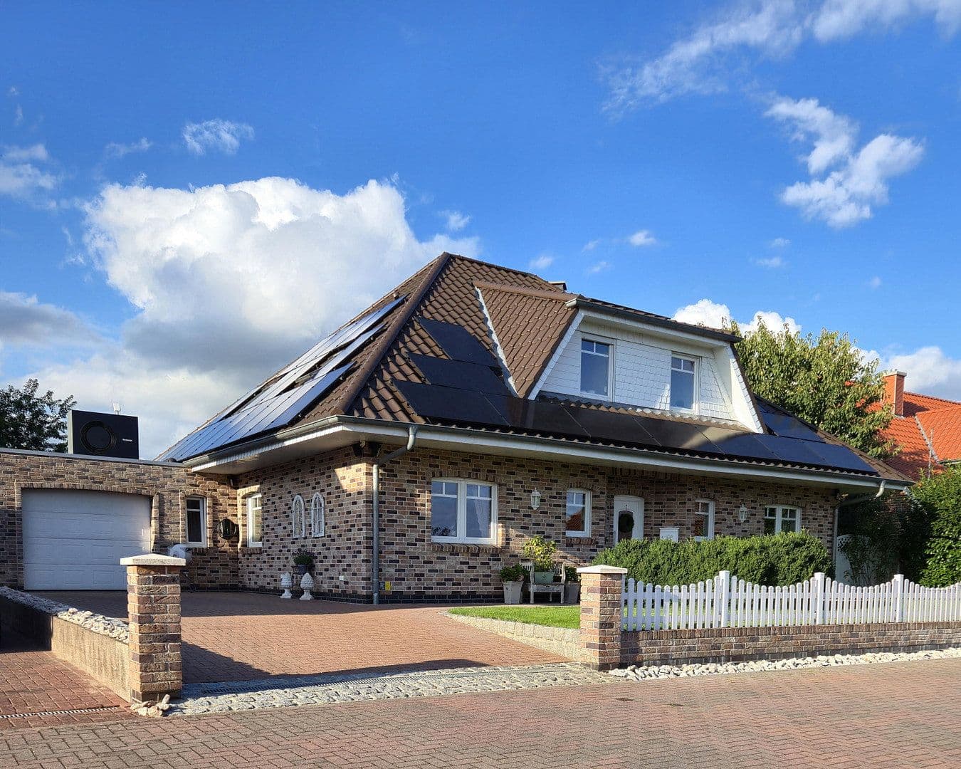 Predaj domu 219 m², pozemek 750 m², Kirchlinteln, Dolné Sasko Predaj domu 219 m², pozemek 750 m², Kirchlinteln, Dolné Sasko