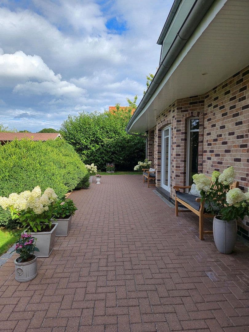 Predaj domu 219 m², pozemek 750 m², Kirchlinteln, Dolné Sasko Predaj domu 219 m², pozemek 750 m², Kirchlinteln, Dolné Sasko