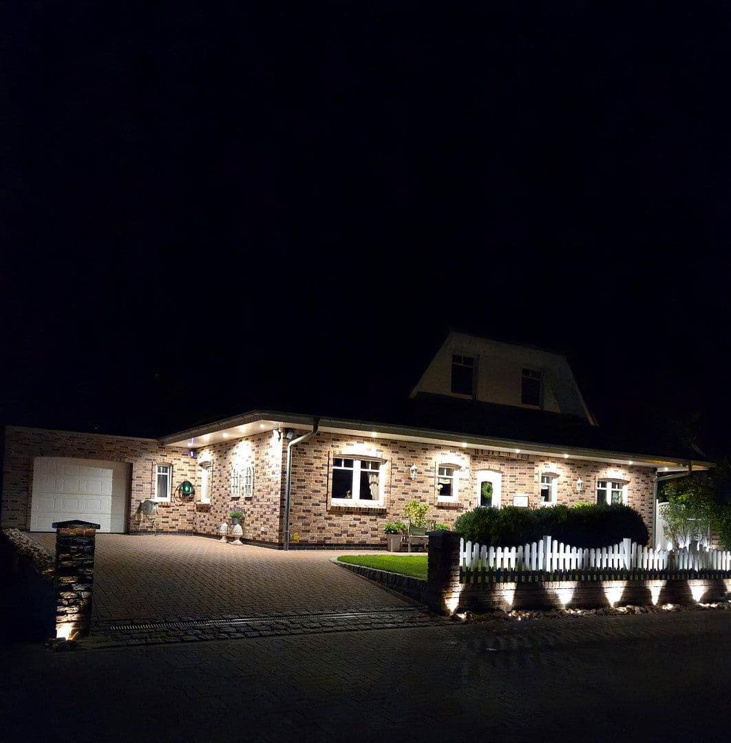 Predaj domu 219 m², pozemek 750 m², Kirchlinteln, Dolné Sasko Predaj domu 219 m², pozemek 750 m², Kirchlinteln, Dolné Sasko