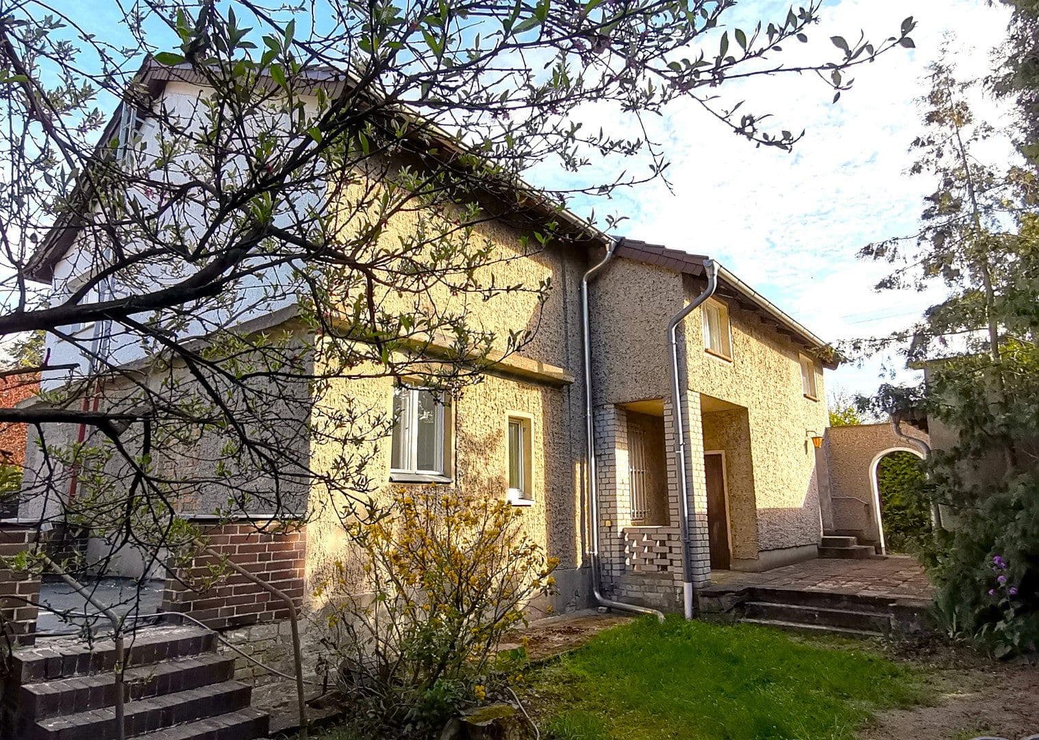 Predaj domu 157 m², pozemek 701 m², Berlin Mahlsdorf, Berlín Predaj domu 157 m², pozemek 701 m², Berlin Mahlsdorf, Berlín
