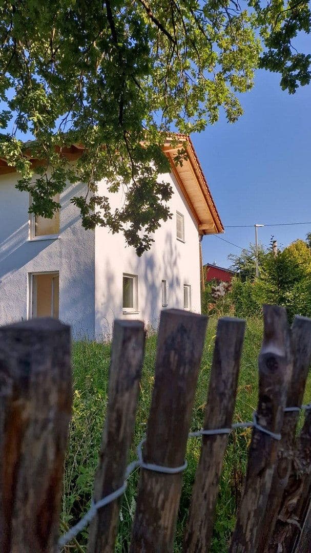 Predaj domu 230 m², pozemek 640 m², Am Lech 1 1/2, Unterdießen, Bavorsko Predaj domu 230 m², pozemek 640 m², Am Lech 1 1/2, Unterdießen, Bavorsko