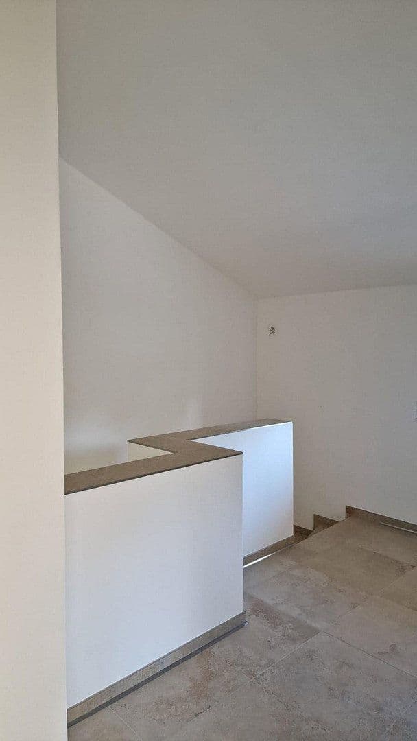 Predaj domu 230 m², pozemek 640 m², Am Lech 1 1/2, Unterdießen, Bavorsko Predaj domu 230 m², pozemek 640 m², Am Lech 1 1/2, Unterdießen, Bavorsko