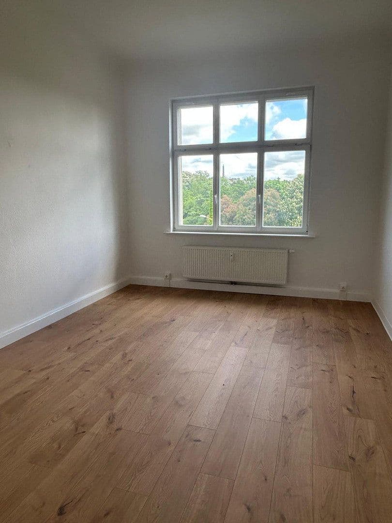 Prenájom bytu 4-izbový 103 m², Paracelsusstraße 2c, Halle, Sasko-Anhaltsko Prenájom bytu 4-izbový 103 m², Paracelsusstraße 2c, Halle, Sasko-Anhaltsko
