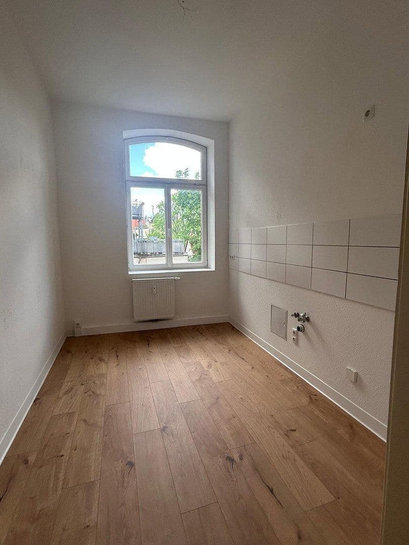 Prenájom bytu 4-izbový 103 m², Paracelsusstraße 2c, Halle, Sasko-Anhaltsko Prenájom bytu 4-izbový 103 m², Paracelsusstraße 2c, Halle, Sasko-Anhaltsko