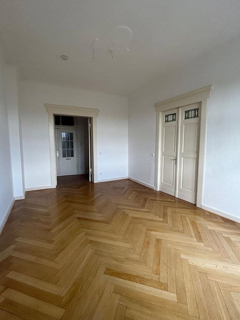 Prenájom bytu 4-izbový 103 m², Paracelsusstraße 2c, Halle, Sasko-Anhaltsko Prenájom bytu 4-izbový 103 m², Paracelsusstraße 2c, Halle, Sasko-Anhaltsko