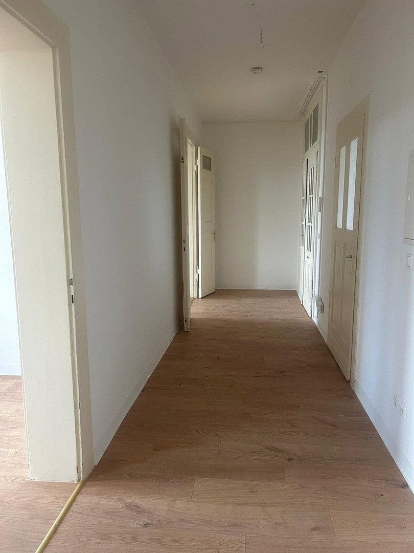 Prenájom bytu 4-izbový 103 m², Paracelsusstraße 2c, Halle, Sasko-Anhaltsko Prenájom bytu 4-izbový 103 m², Paracelsusstraße 2c, Halle, Sasko-Anhaltsko