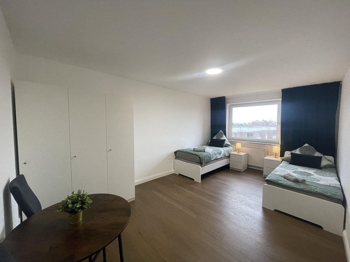 Prenájom bytu 5-izbový 120 m², Hamburg, Hamburg Prenájom bytu 5-izbový 120 m², Hamburg, Hamburg