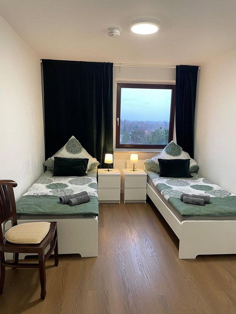 Prenájom bytu 5-izbový 120 m², Hamburg, Hamburg Prenájom bytu 5-izbový 120 m², Hamburg, Hamburg