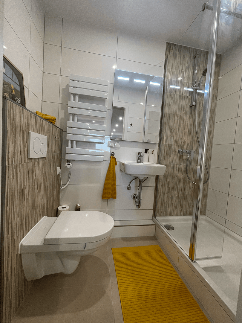 Prenájom bytu 5-izbový 120 m², Hamburg, Hamburg Prenájom bytu 5-izbový 120 m², Hamburg, Hamburg