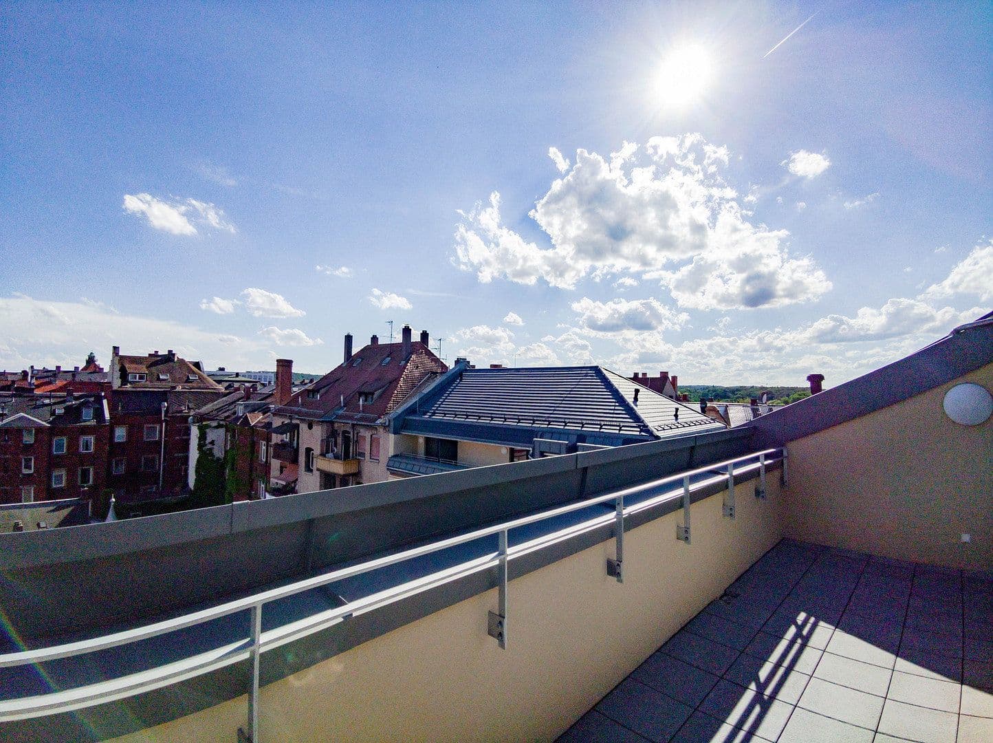 Prenájom bytu 3-izbový 118 m², Karolinenstr. 22, Fürth, Bavorsko Prenájom bytu 3-izbový 118 m², Karolinenstr. 22, Fürth, Bavorsko