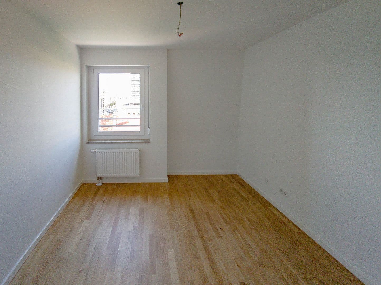Prenájom bytu 3-izbový 118 m², Karolinenstr. 22, Fürth, Bavorsko Prenájom bytu 3-izbový 118 m², Karolinenstr. 22, Fürth, Bavorsko