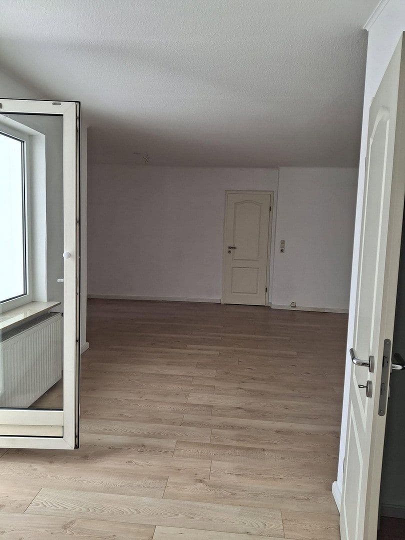Prenájom bytu 2-izbový 97 m², Stocksee, Šlezvicko-Holštajnsko Prenájom bytu 2-izbový 97 m², Stocksee, Šlezvicko-Holštajnsko