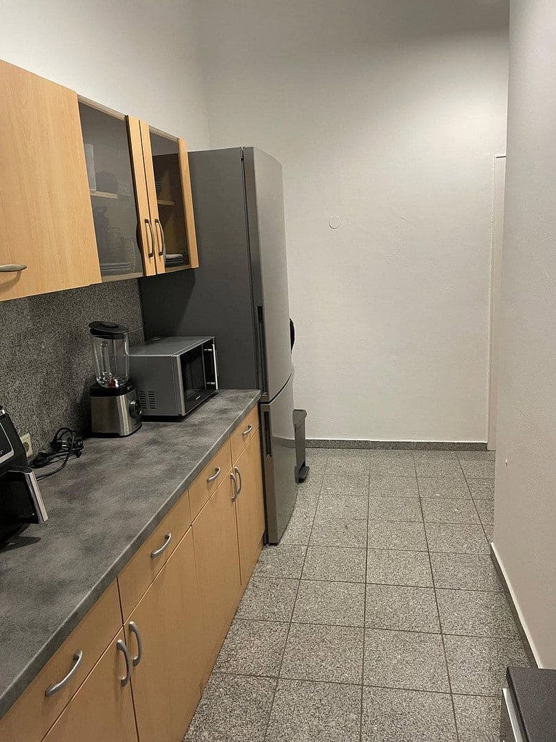 Prenájom bytu 1-izbový 30 m², Königsberger Allee 116, Duisburg, Severné Porýnie - Westfálsko Prenájom bytu 1-izbový 30 m², Königsberger Allee 116, Duisburg, Severné Porýnie - Westfálsko