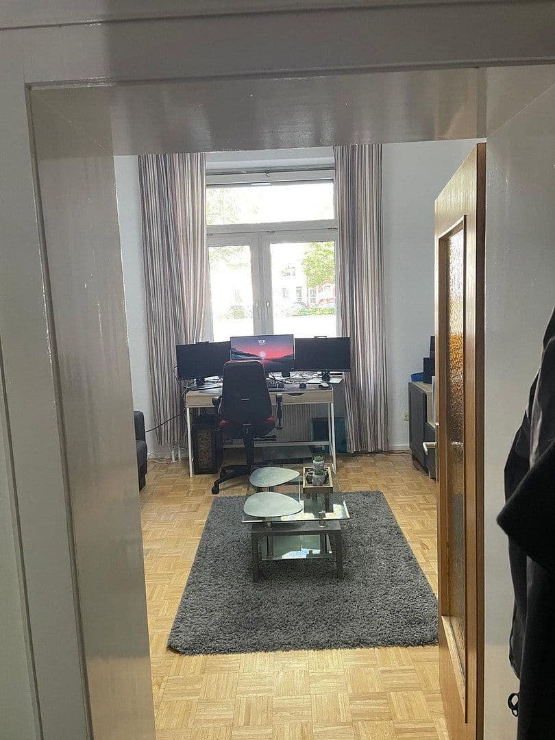 Prenájom bytu 1-izbový 30 m², Königsberger Allee 116, Duisburg, Severné Porýnie - Westfálsko Prenájom bytu 1-izbový 30 m², Königsberger Allee 116, Duisburg, Severné Porýnie - Westfálsko