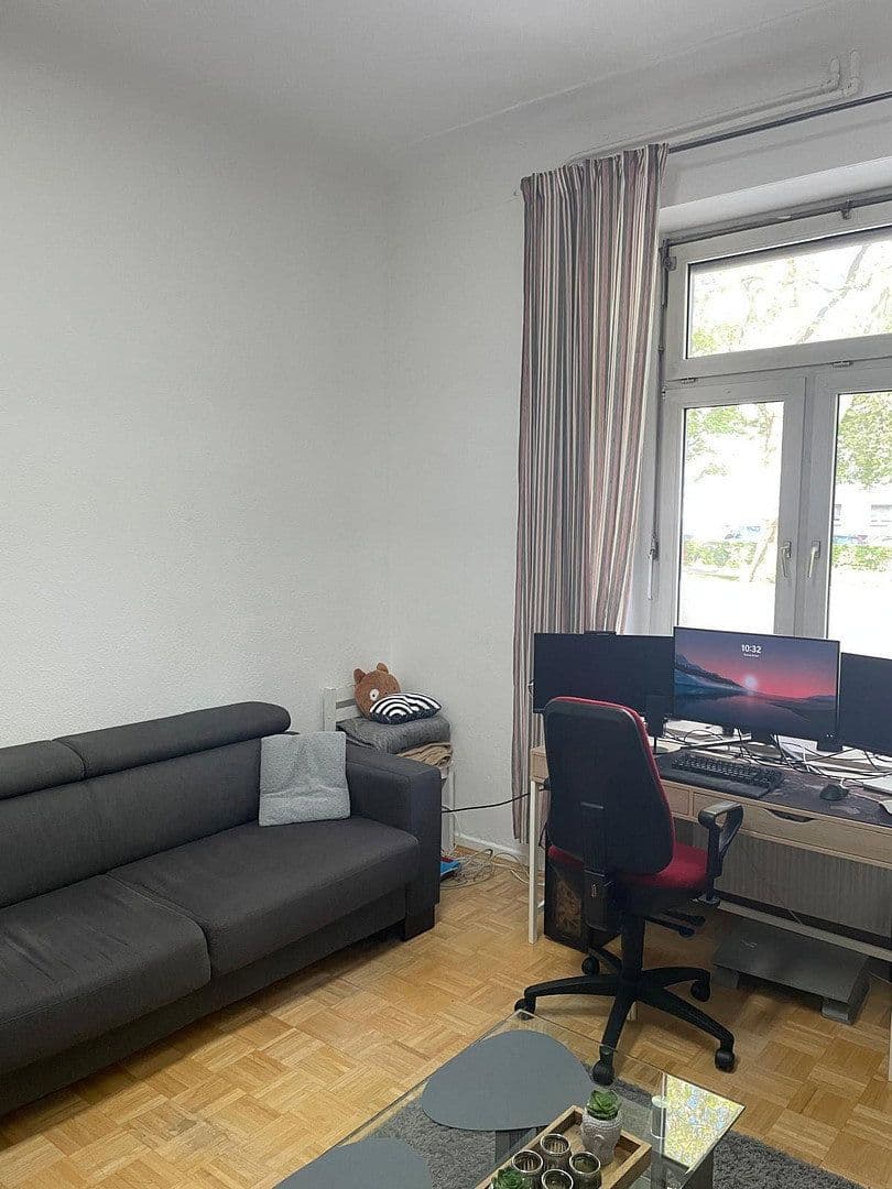 Prenájom bytu 1-izbový 30 m², Königsberger Allee 116, Duisburg, Severné Porýnie - Westfálsko Prenájom bytu 1-izbový 30 m², Königsberger Allee 116, Duisburg, Severné Porýnie - Westfálsko