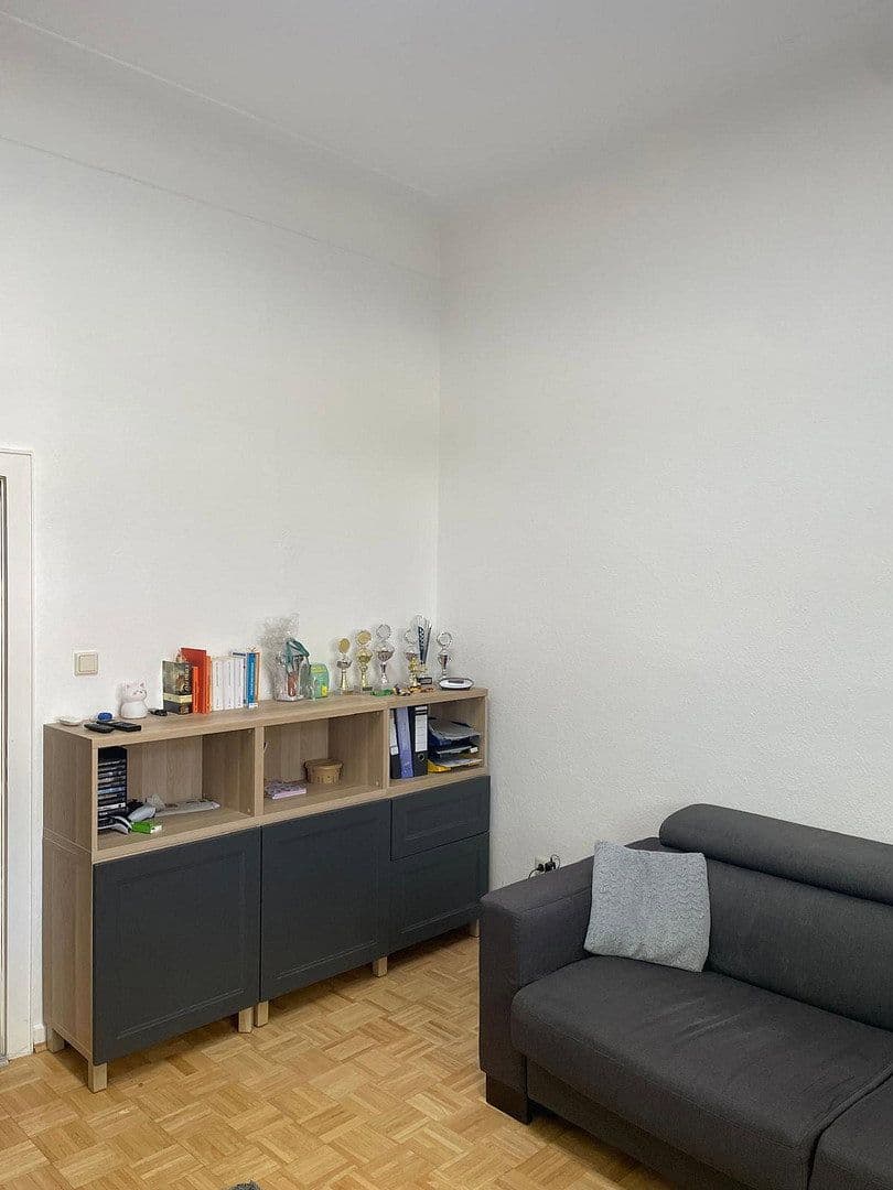 Prenájom bytu 1-izbový 30 m², Königsberger Allee 116, Duisburg, Severné Porýnie - Westfálsko Prenájom bytu 1-izbový 30 m², Königsberger Allee 116, Duisburg, Severné Porýnie - Westfálsko