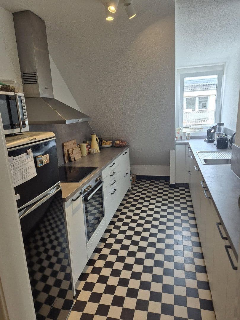 Prenájom bytu 3-izbový 61 m², Ludwig-Wolker Str 3, Düsseldorf, Severné Porýnie - Westfálsko Prenájom bytu 3-izbový 61 m², Ludwig-Wolker Str 3, Düsseldorf, Severné Porýnie - Westfálsko