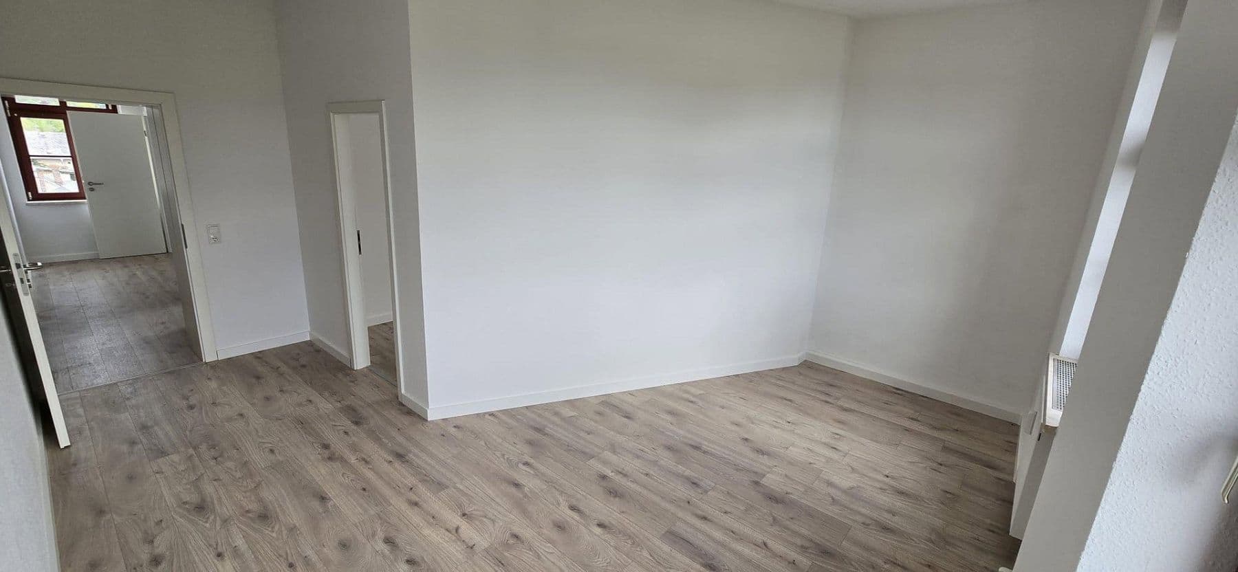 Prenájom bytu 2-izbový 48 m², Kirchplatz 1, Lengenfeld, Sasko Prenájom bytu 2-izbový 48 m², Kirchplatz 1, Lengenfeld, Sasko