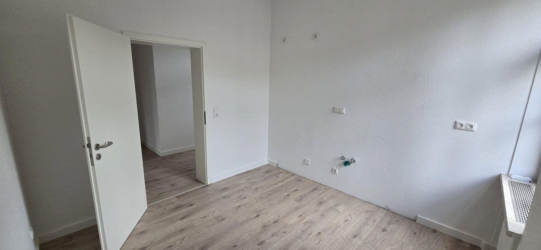Prenájom bytu 2-izbový 48 m², Kirchplatz 1, Lengenfeld, Sasko Prenájom bytu 2-izbový 48 m², Kirchplatz 1, Lengenfeld, Sasko