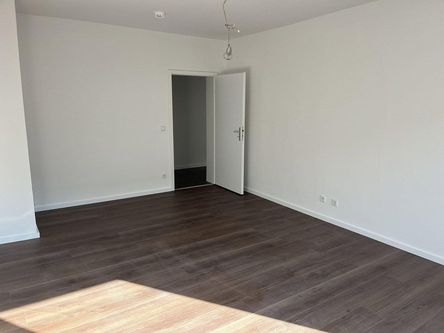 Prenájom bytu 3-izbový 92 m², St.-Anton-Str. 21, Krefeld, Severné Porýnie - Westfálsko Prenájom bytu 3-izbový 92 m², St.-Anton-Str. 21, Krefeld, Severné Porýnie - Westfálsko