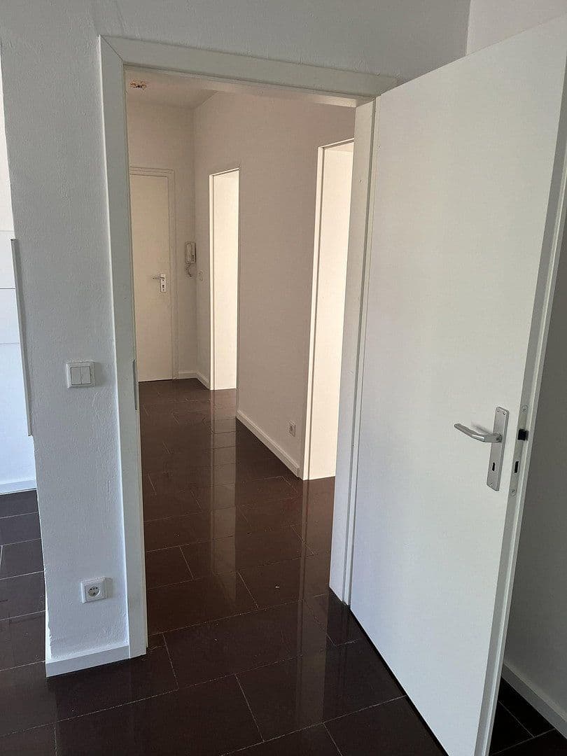 Prenájom bytu 3-izbový 92 m², St.-Anton-Str. 21, Krefeld, Severné Porýnie - Westfálsko Prenájom bytu 3-izbový 92 m², St.-Anton-Str. 21, Krefeld, Severné Porýnie - Westfálsko