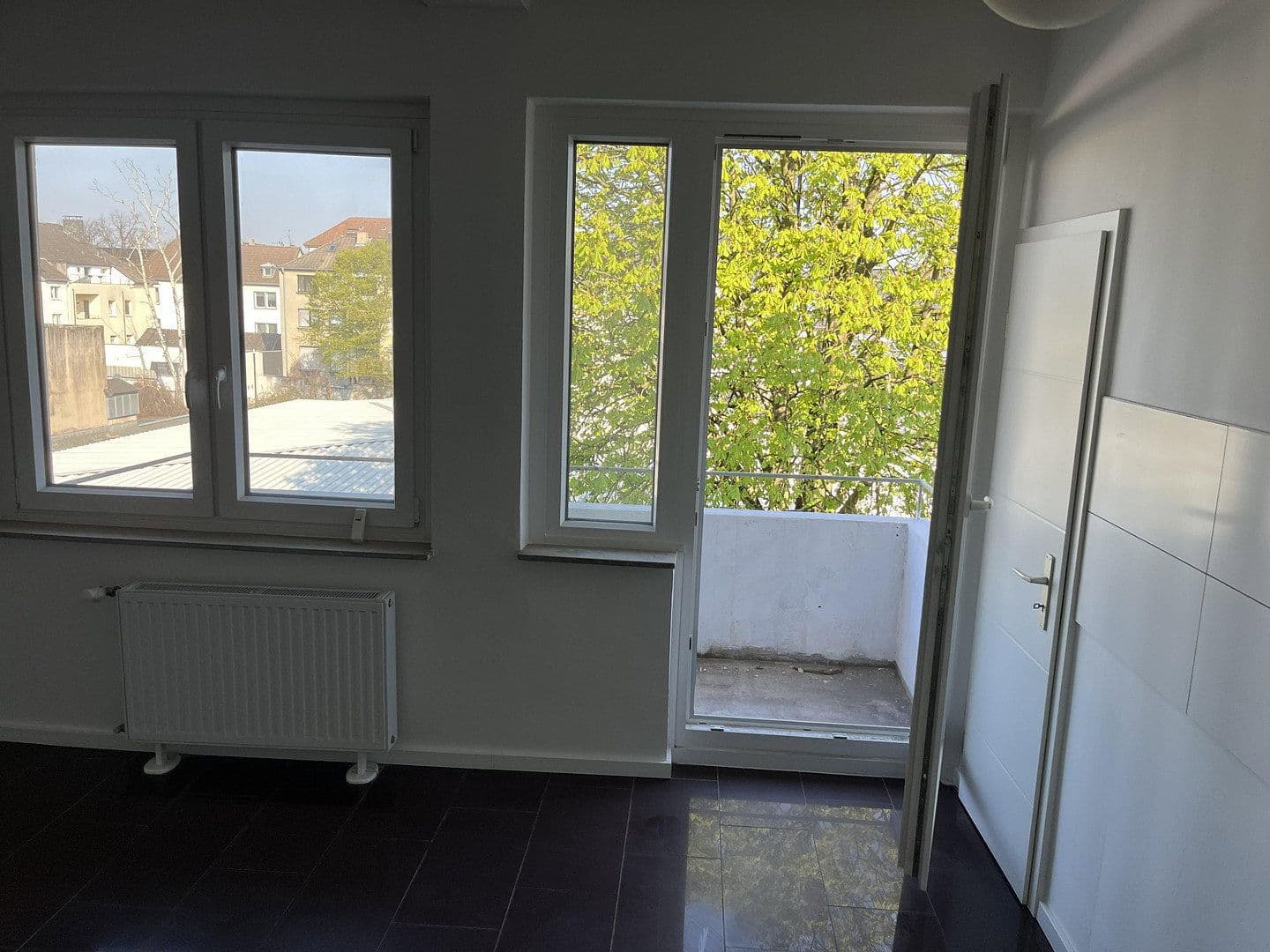 Prenájom bytu 3-izbový 92 m², St.-Anton-Str. 21, Krefeld, Severné Porýnie - Westfálsko Prenájom bytu 3-izbový 92 m², St.-Anton-Str. 21, Krefeld, Severné Porýnie - Westfálsko