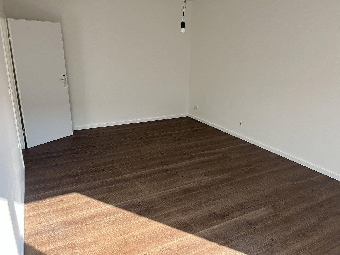 Prenájom bytu 3-izbový 92 m², St.-Anton-Str. 21, Krefeld, Severné Porýnie - Westfálsko Prenájom bytu 3-izbový 92 m², St.-Anton-Str. 21, Krefeld, Severné Porýnie - Westfálsko