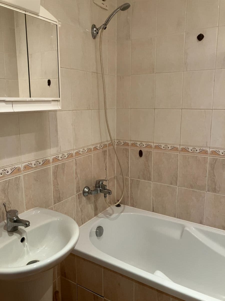 Predaj bytu 2-izbový 53 m², Kpt. Jaroše, Orlová, Moravskoslezský kraj Predaj bytu 2-izbový 53 m², Kpt. Jaroše, Orlová, Moravskoslezský kraj