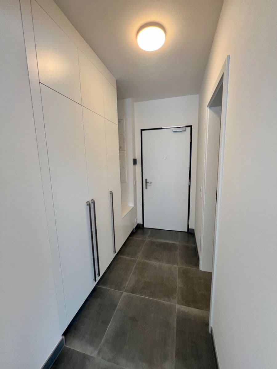 Prenájom bytu 1-izbový 35 m², Hodkovická, Praha, Praha Prenájom bytu 1-izbový 35 m², Hodkovická, Praha, Praha