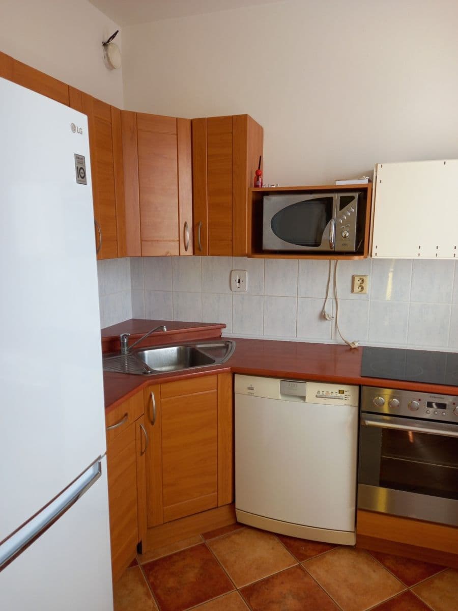 Prenájom bytu 1-izbový 36 m², Čechova, Poděbrady, Středočeský kraj Prenájom bytu 1-izbový 36 m², Čechova, Poděbrady, Středočeský kraj